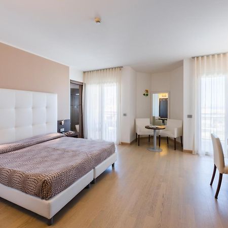 Hotel Italy Μπιμπιόνε Εξωτερικό φωτογραφία