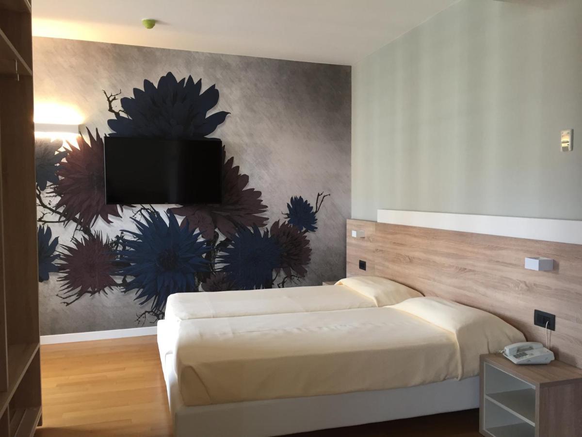 Hotel Italy Μπιμπιόνε Εξωτερικό φωτογραφία