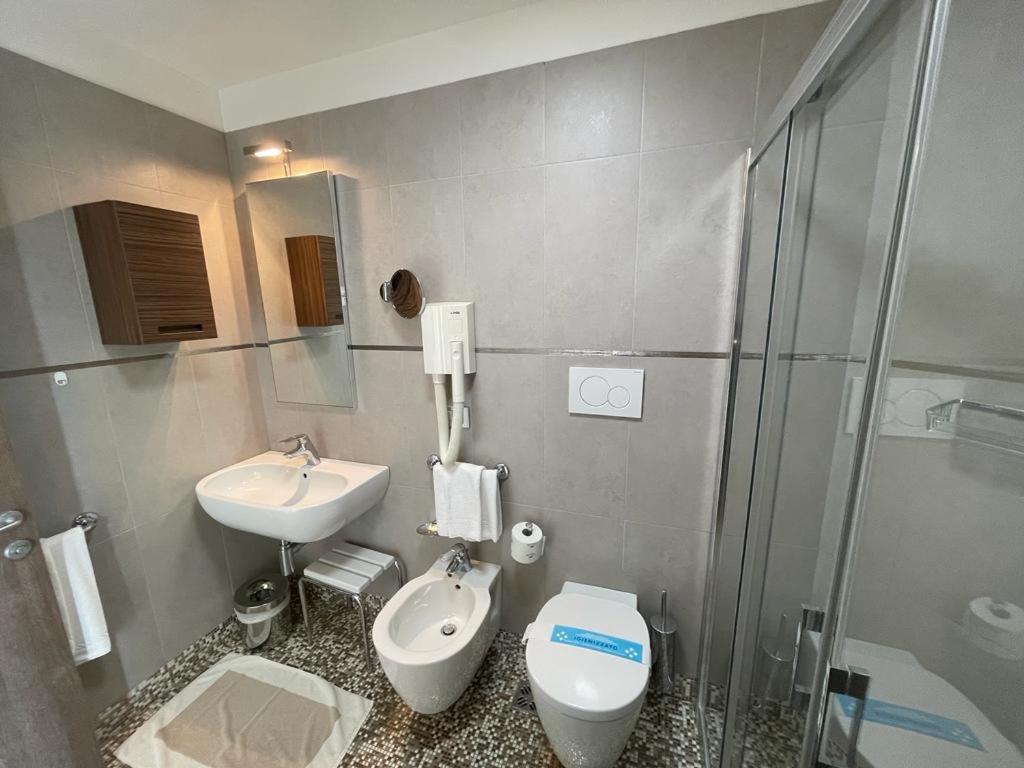 Hotel Italy Μπιμπιόνε Εξωτερικό φωτογραφία